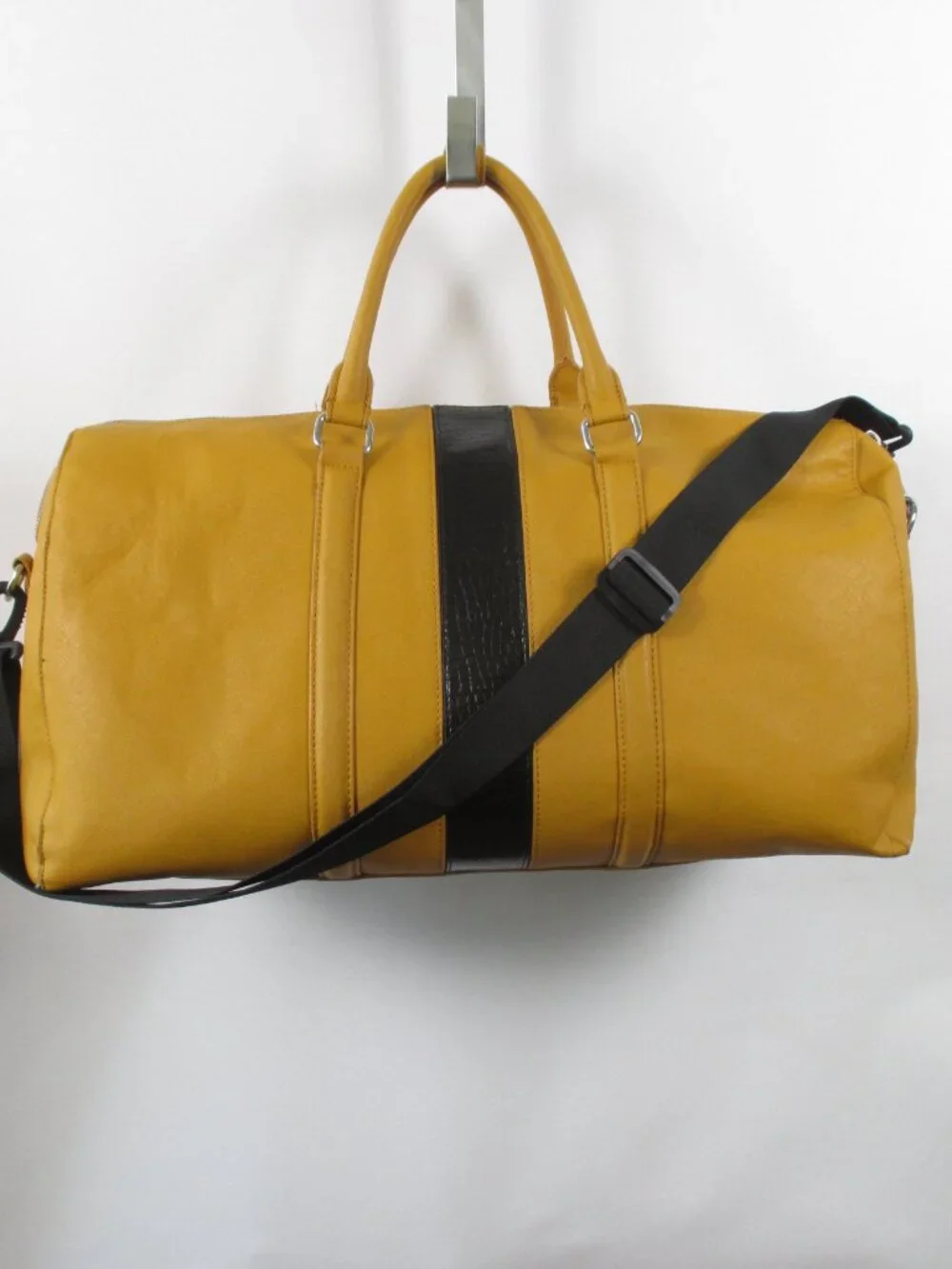 ZARA DUFFLE BAG